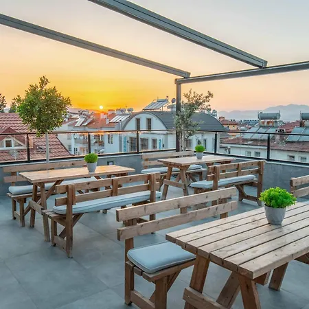 Belci House Hotell 2*