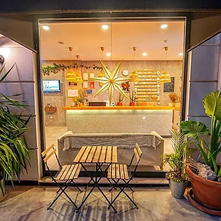 فندق Belci House 2*