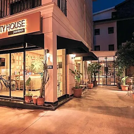 Belci House ホテル フェティエ