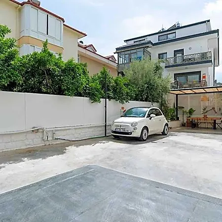 Otel Belci House